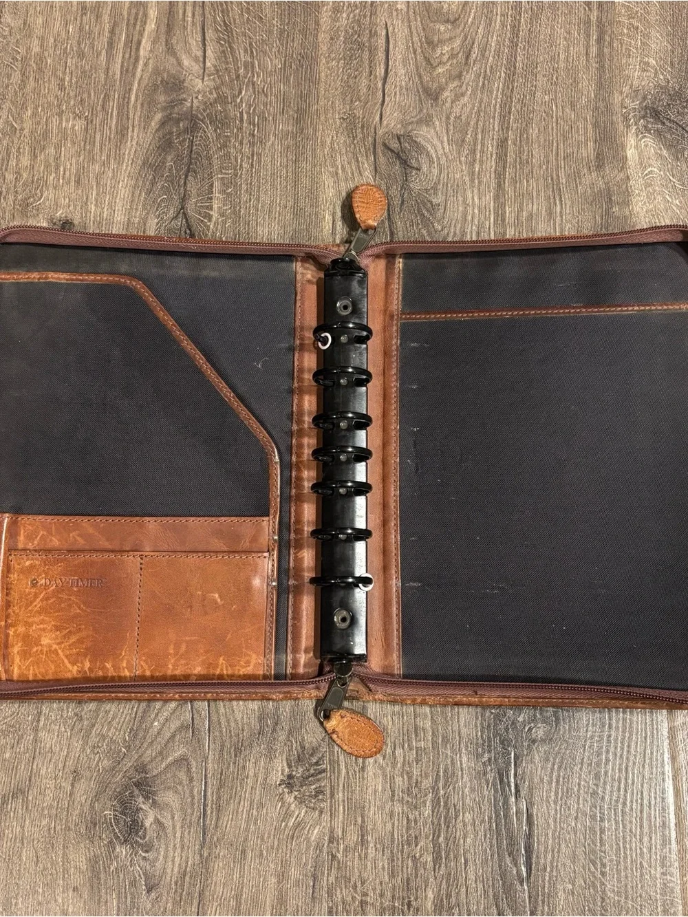 Day Timer Planner Vintage Brown Genuine Leather Organizer Binder Zip 7 Rings